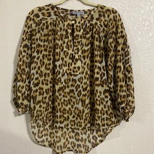 Jeniffer Lopez leopard print blouse hi-low cut size medium